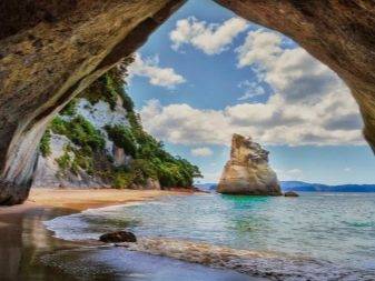 Влагостойкие стеновые панели под кафель – особенности материала и работ с ним