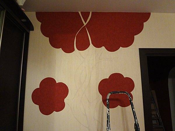 Дерево на стене своими руками: фото дизайнов, процесс отделки