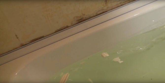 Влагостойкие стеновые панели под кафель – особенности материала и работ с ним