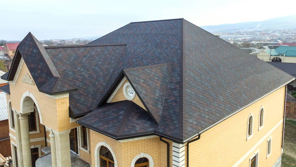 Плюсы и минусы мягкой кровли или металлочерепицы