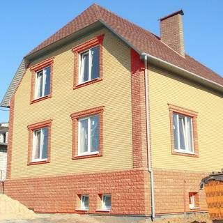 Внутренние стены и потолок . дом из бруса.