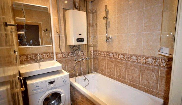 Влагостойкие стеновые панели под кафель – особенности материала и работ с ним