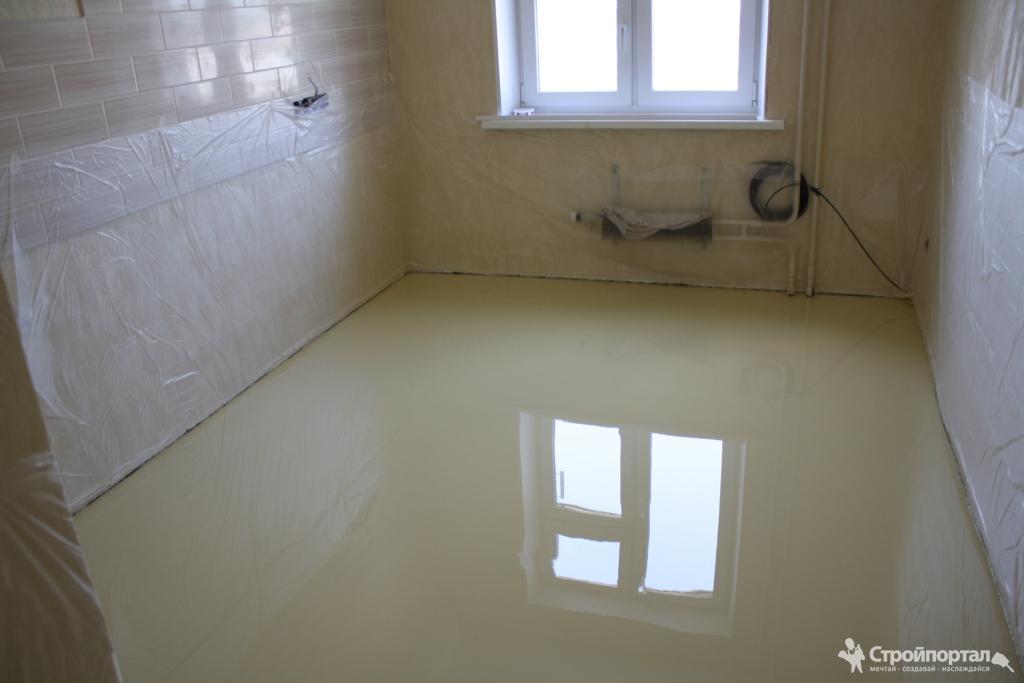 Выравнивание пола самовыравнивающейся смесью: