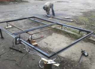 Как сделать гараж из сэндвич панелей: пошаговая инструкция по самостоятельному возведению