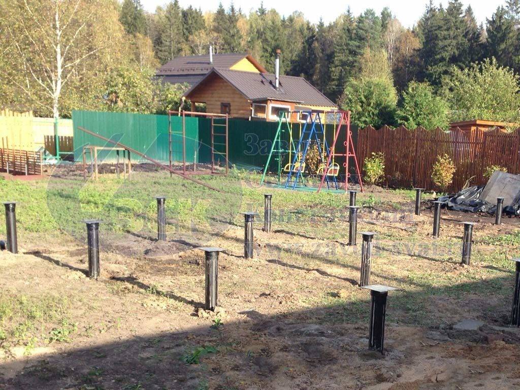 Как построить дом на cвайно-винтовой фундаменте: плюсы и минусы- пошаговая установка под дом своими руками +видео