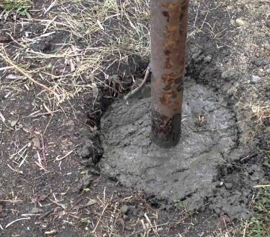 Металлический забор из профлиста и штакетника своими руками: пошаговая инструкция