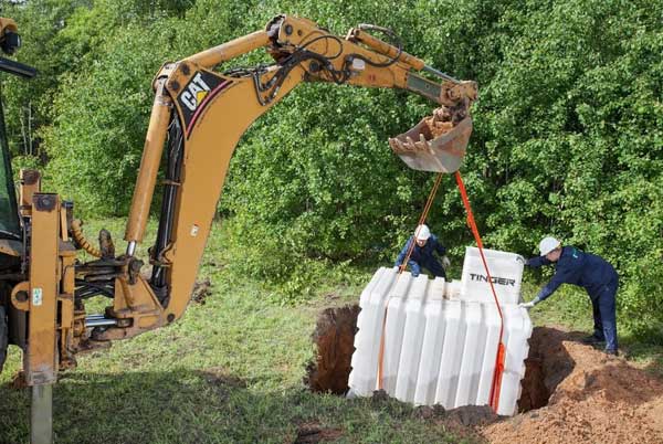 Пластиковый погреб для дачи — конструкция и рейтинг лучших вариантов