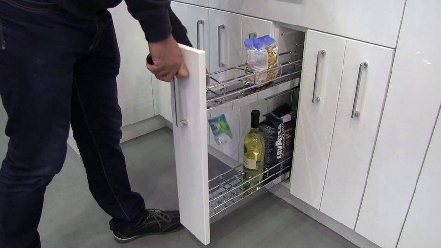 Бутылочница для кухни: виды, способы крепления, самостоятельная установка