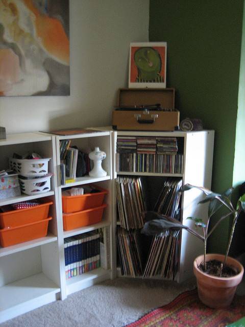 Полки на стену своими руками: изготавливаем по пошаговой инструкции