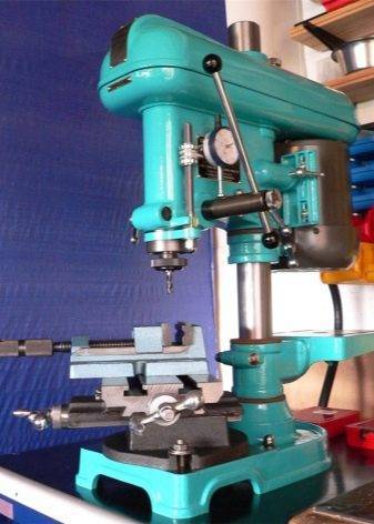 Как сделать табурет своими руками из дерева: чертеж и пошаговая инструкция