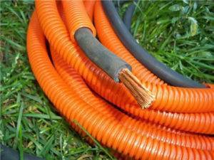 Гофра для электропроводки: виды, характеристики и инструкция по монтажу