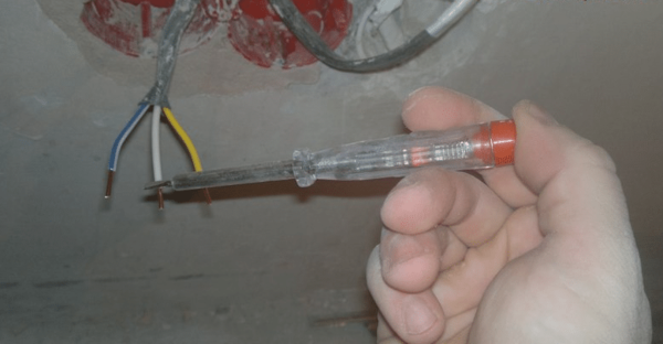 Схема подключения люстры на двухклавишный выключатель: инструкция по подключению