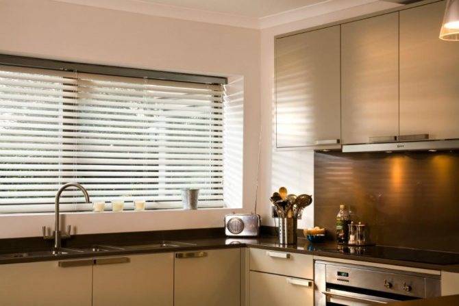 Какие жалюзи лучше выбрать для окон: ТОП-13 популярных жалюзи, которые улучшат вид окон и защитят от солнца