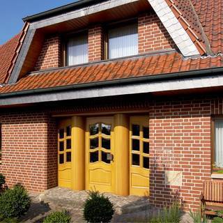 Внутренние стены и потолок . дом из бруса.